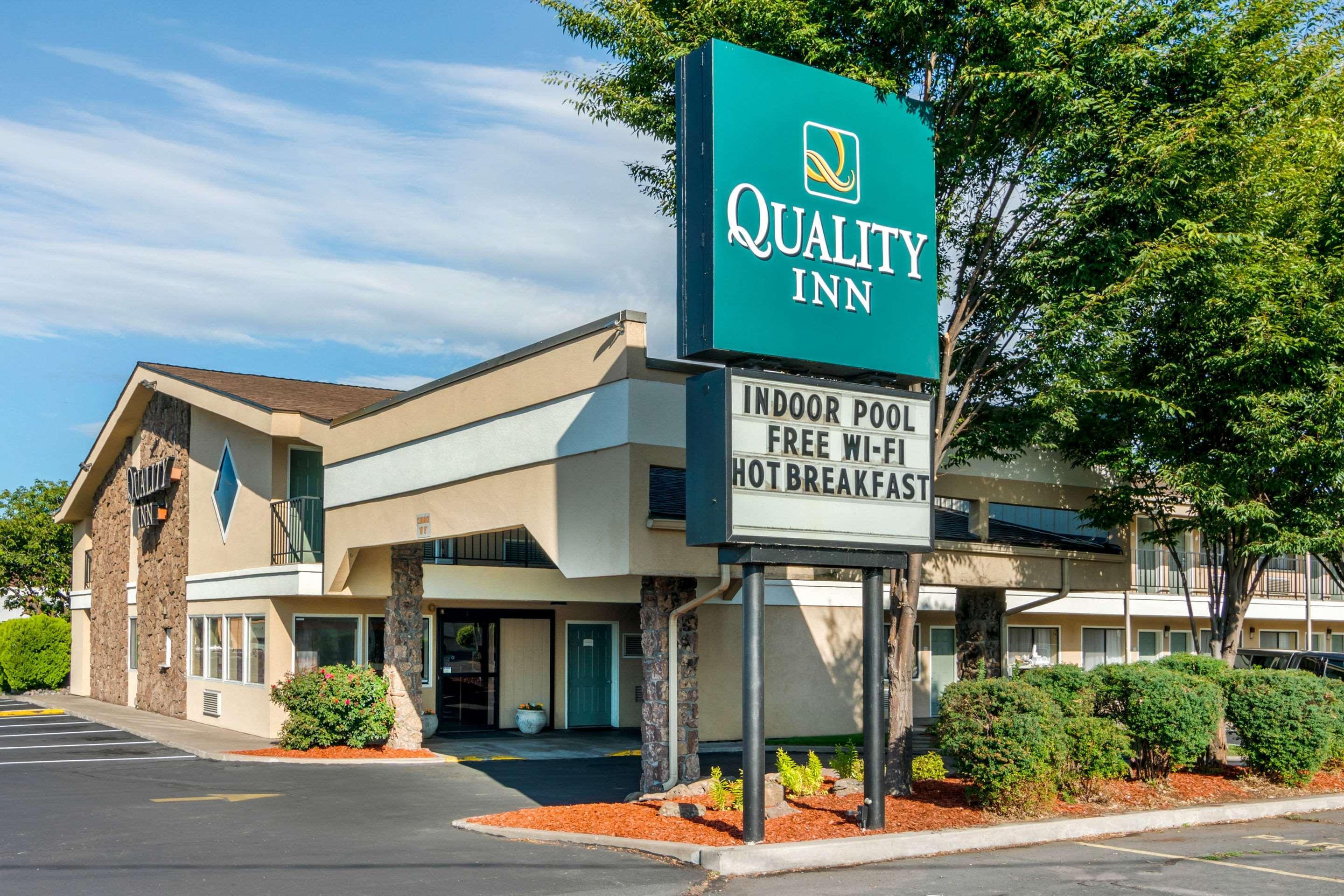 Quality Inn Klamath Falls - Crater Lake Gateway Bagian luar foto