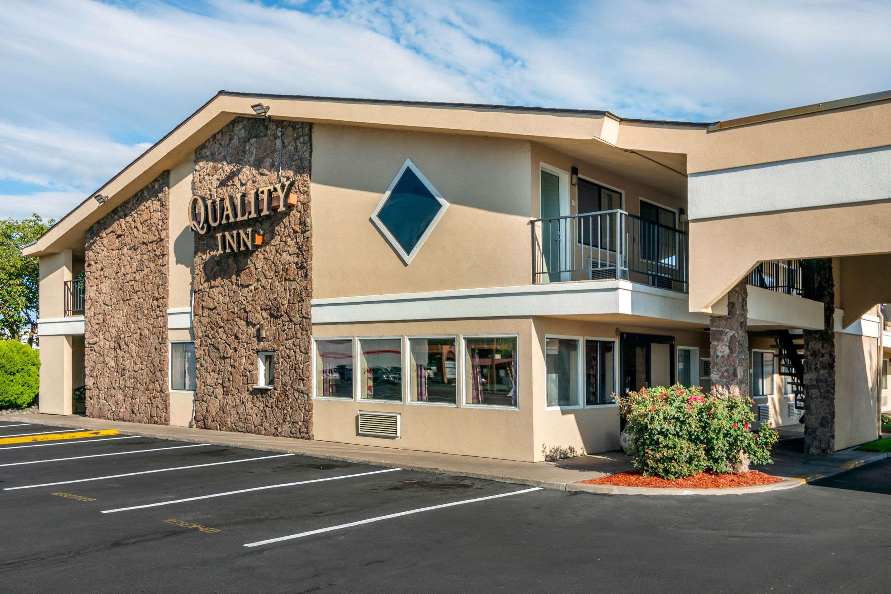 Quality Inn Klamath Falls - Crater Lake Gateway Bagian luar foto